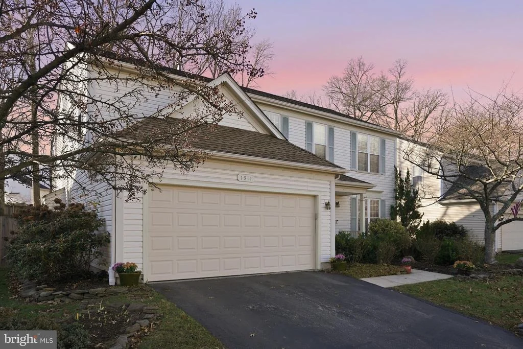 Photo of 1311 TREASURE DRIVE