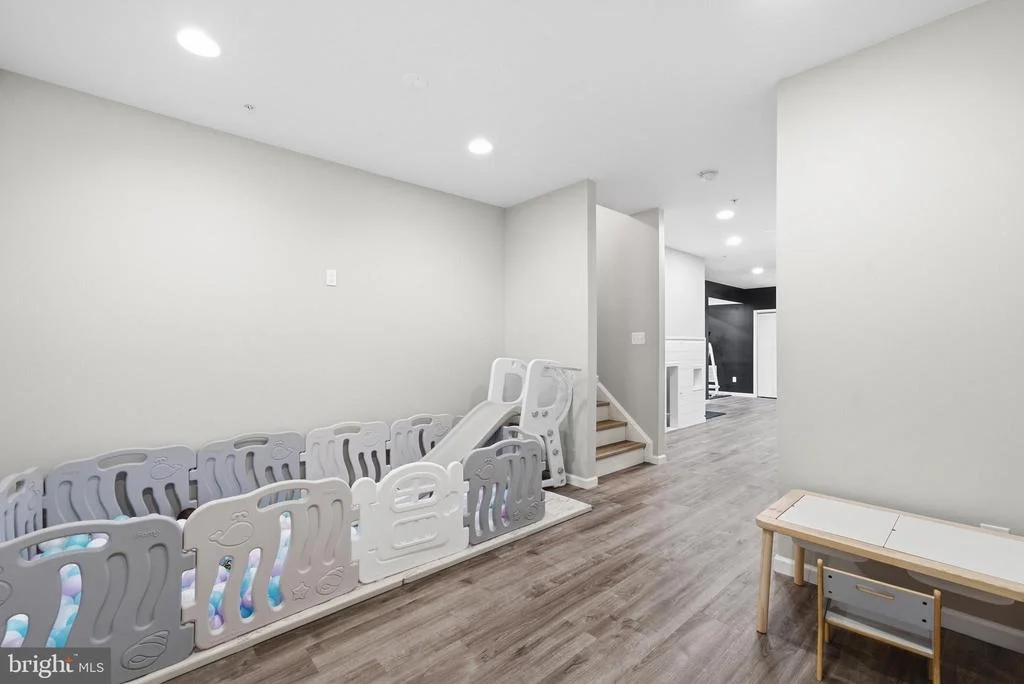 Photo of 23324 LINDSAY DRIVE