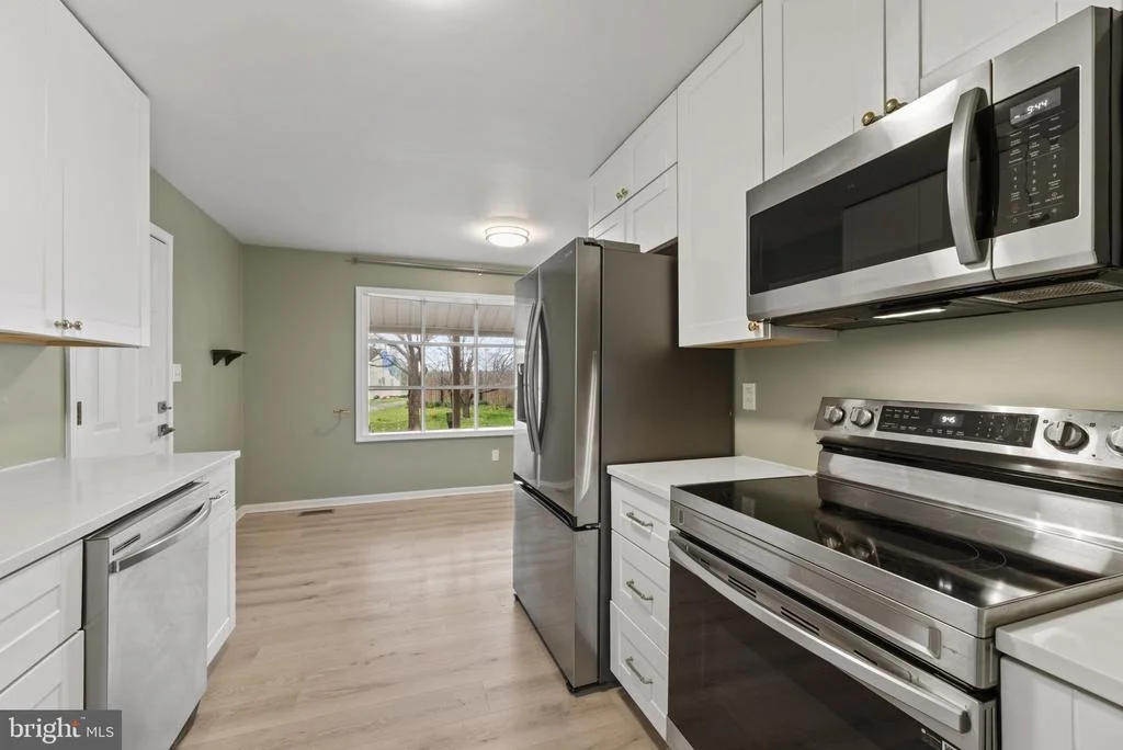 Photo of 9947 BOYDS TURN ROAD