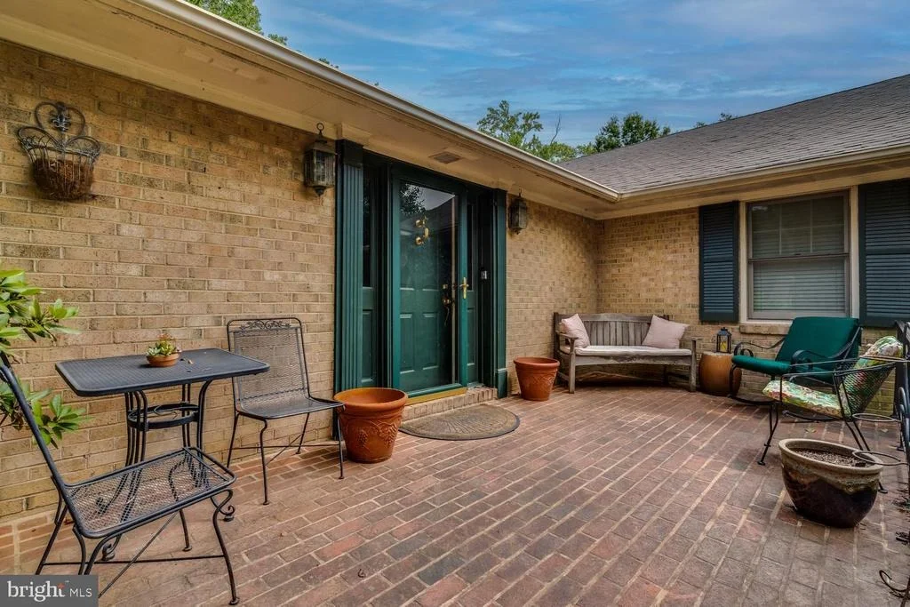 Photo of 9344 MOUNT VERNON CIRCLE