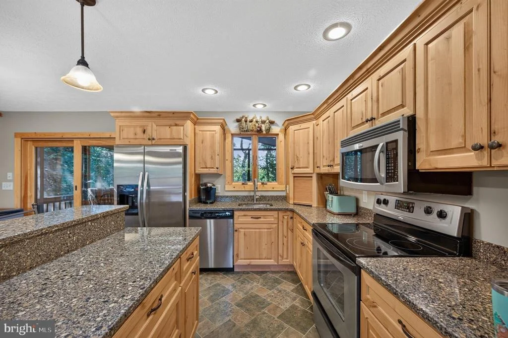 Photo of 14 VICKIE WAY
