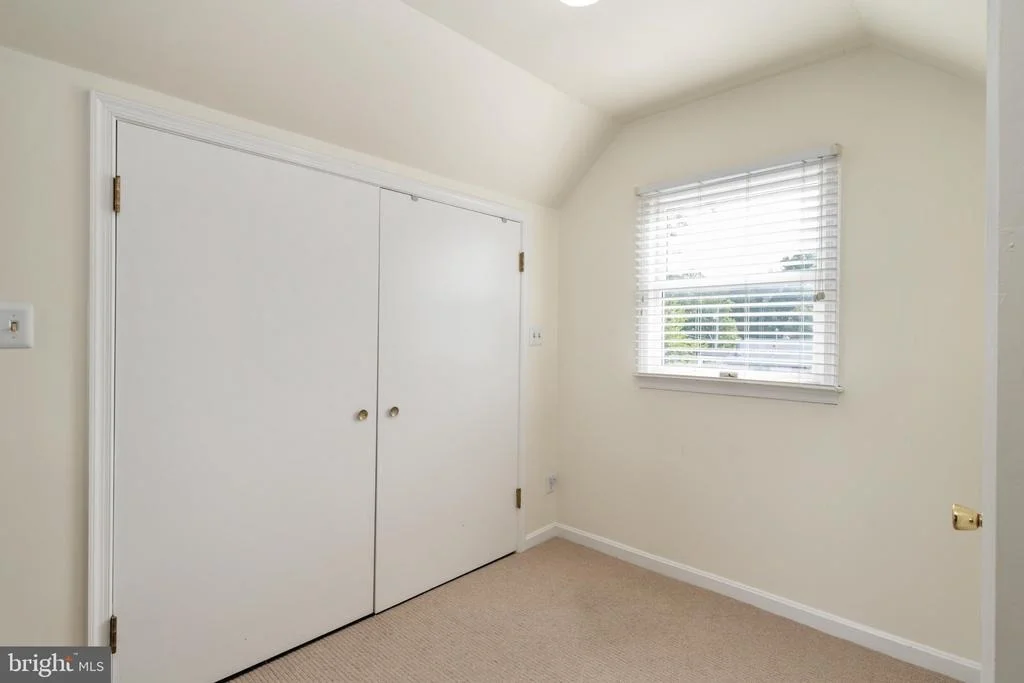 Photo of 812 BAY VIEW DRIVE