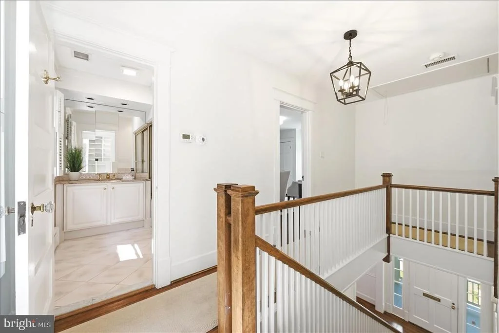 Photo of 7109 MEADOW LANE