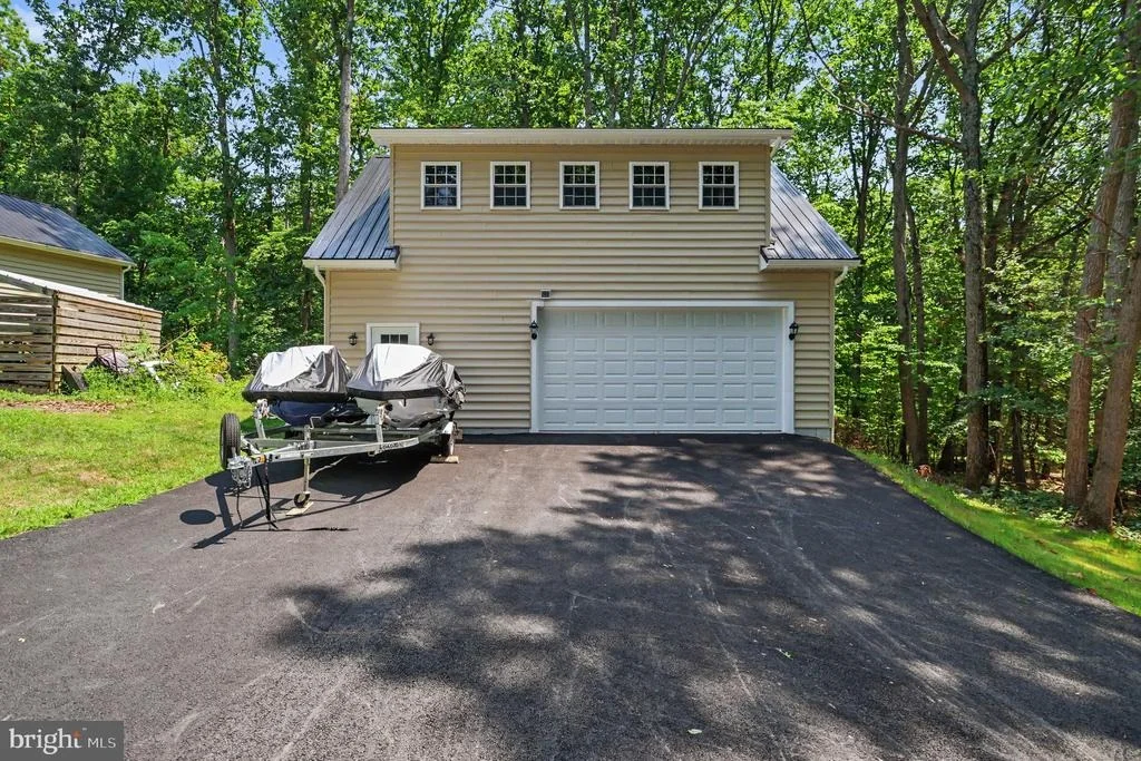 Photo of 4761 CAREA ROAD