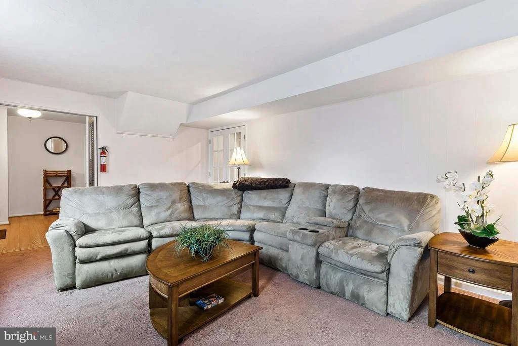 Photo of 11825 KIM PLACE