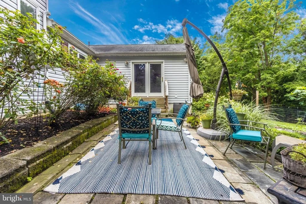 Photo of 120 PIPING ROCK DRIVE