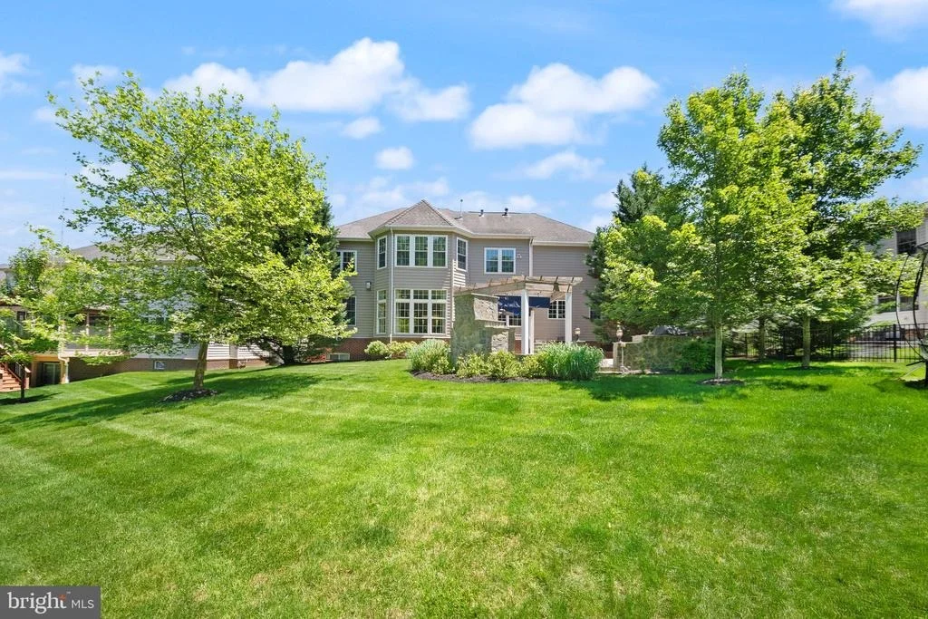 Photo of 43916 RIVERPOINT DRIVE