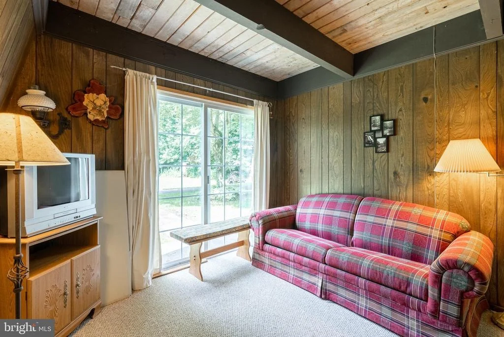 Photo of 4838 BEAR CREEK ROAD