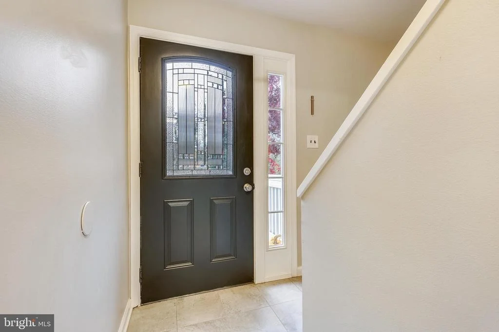 Photo of 10105 MEREDITH AVENUE