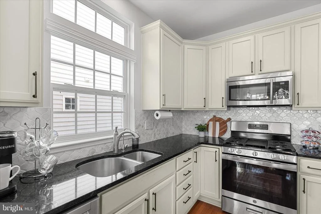 Photo of 301 ADELAIDE DRIVE