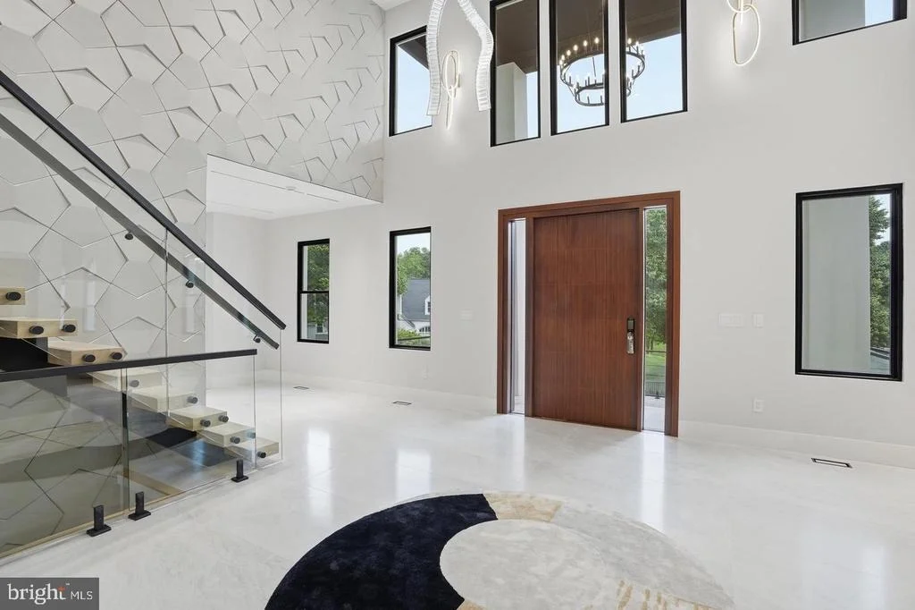 Photo of 1124 SAVILE LANE