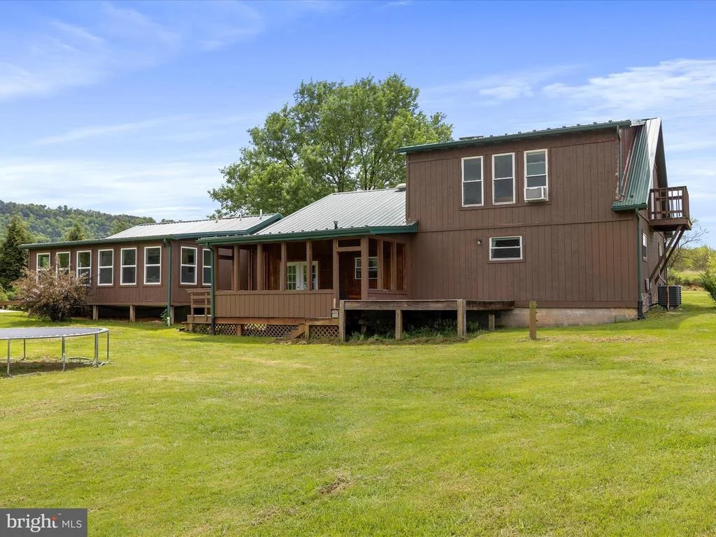 Photo of 1063 GEORGE ARNOLD LANE