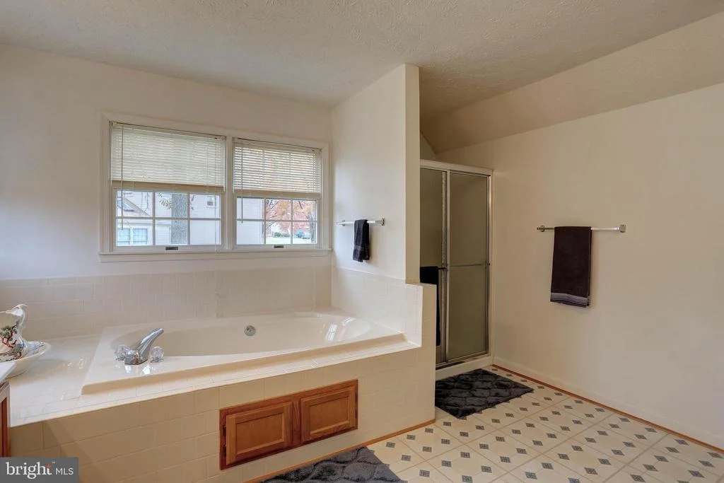 Photo of 2317 SNOWFLAKE DRIVE