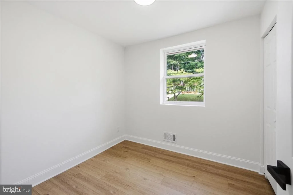 Photo of 9013 PINEHURST DRIVE