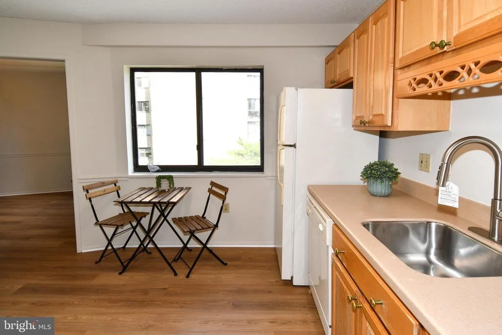 Photo of Unit 1526 at 15101 INTERLACHEN DRIVE