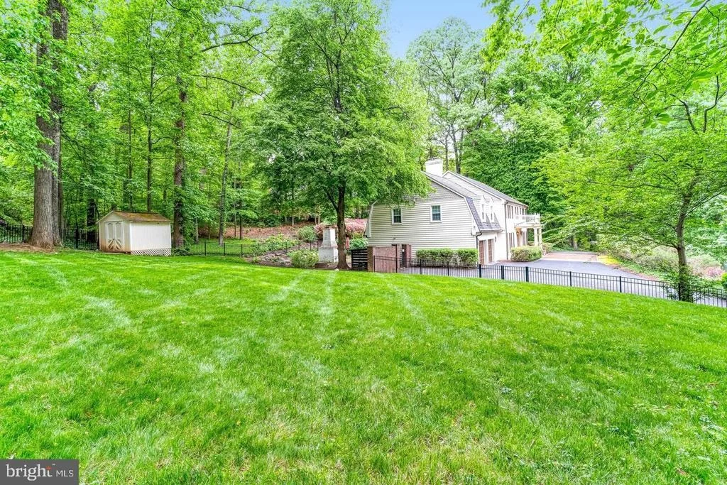 Photo of 7845 OLD DOMINION DRIVE