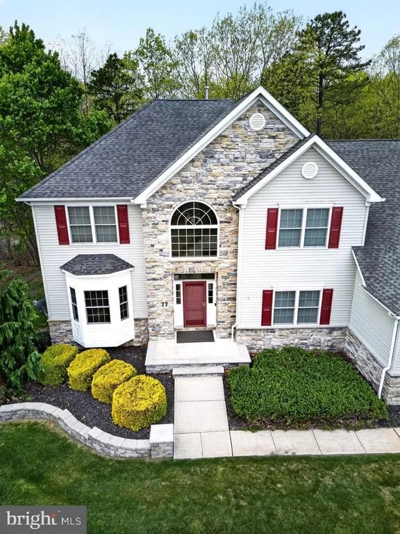 Photo of 77 HEMLOCK DRIVE