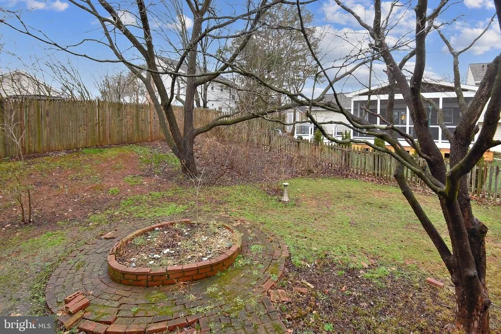 Photo of 1316 ROCK CHAPEL ROAD