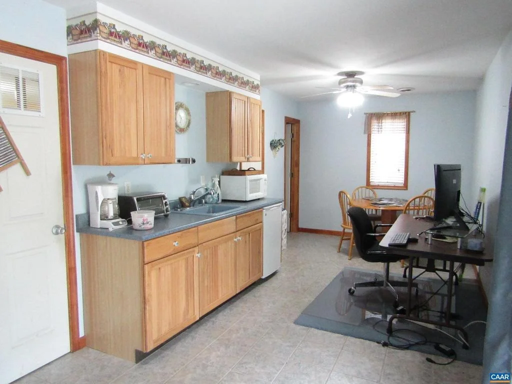 Photo of 798 JEFFERSON DR
