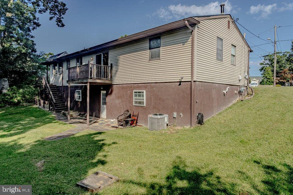 Photo of 300 3RD AVENUE