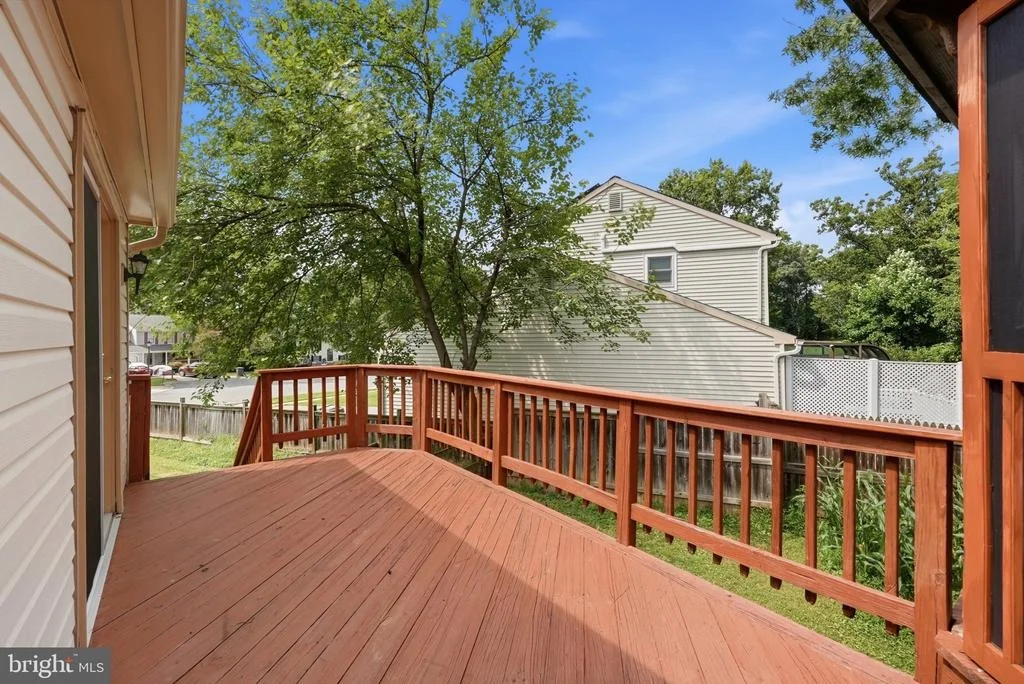 Photo of 18007 SILVER LEAF DRIVE