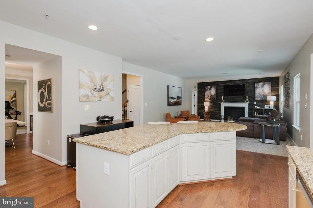 Photo of 744 FALCON LANE