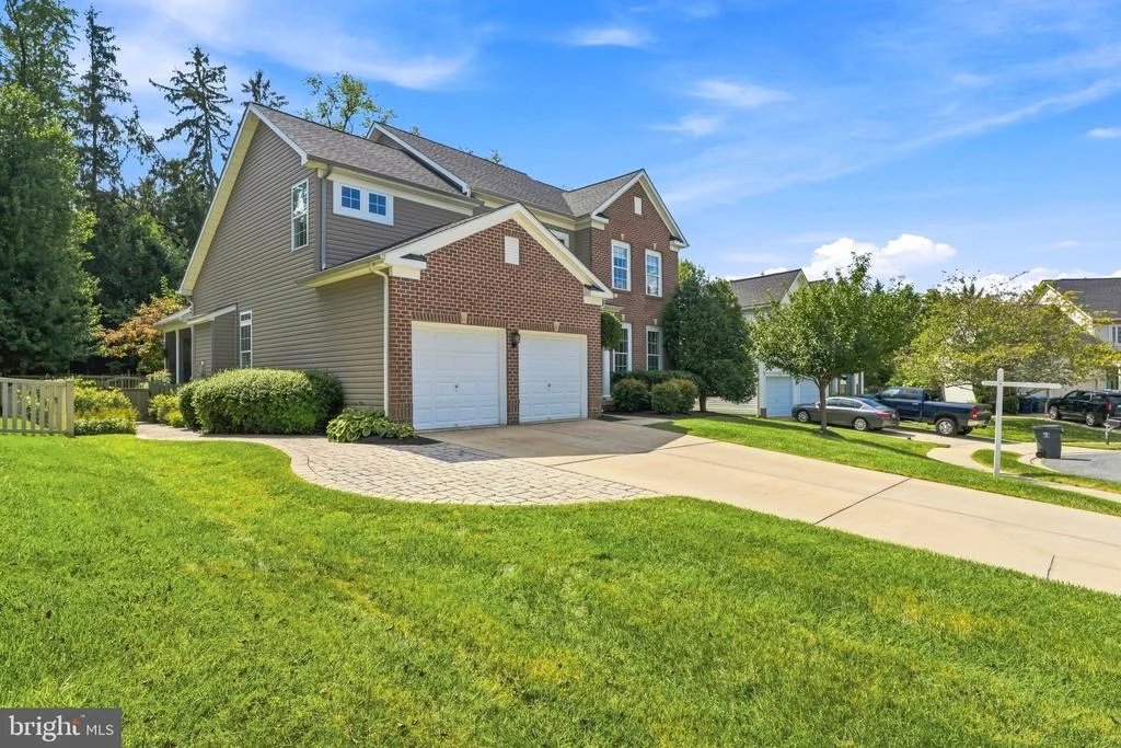 Photo of 2911 MCGONAGALL COURT
