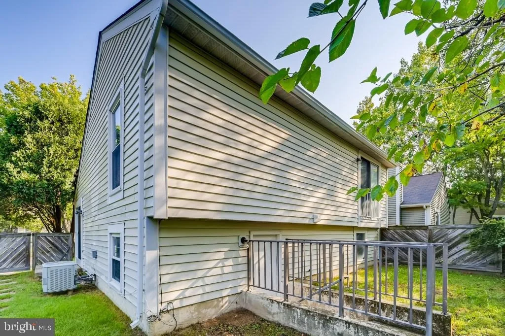 Photo of 7164 ATTIC WINDOW WAY