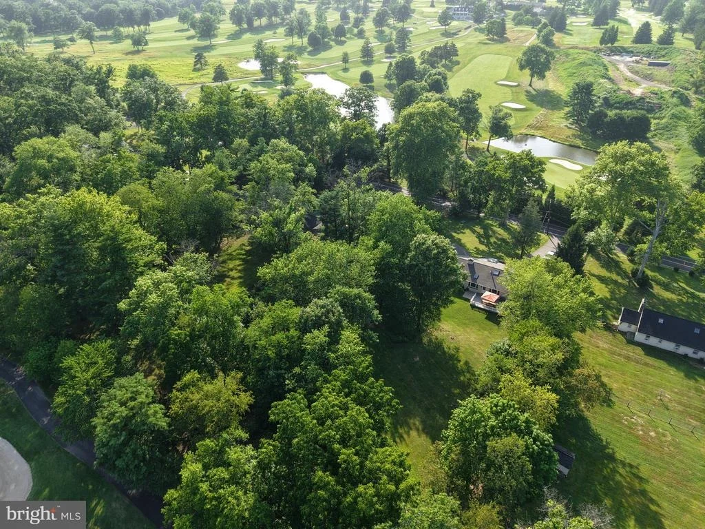 Photo of 607 MCKEAN ROAD