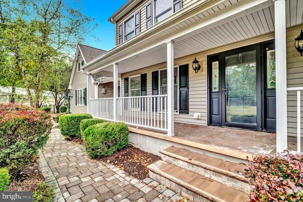 Photo of 526 COUNTY ROAD 579