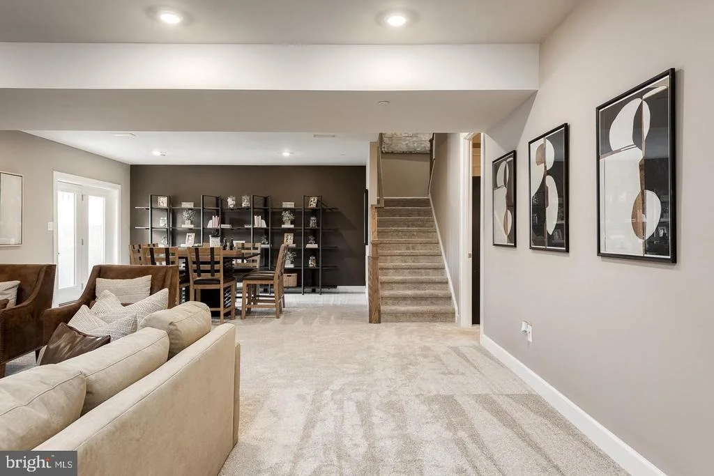Photo of 1317 LEELAND FOREST