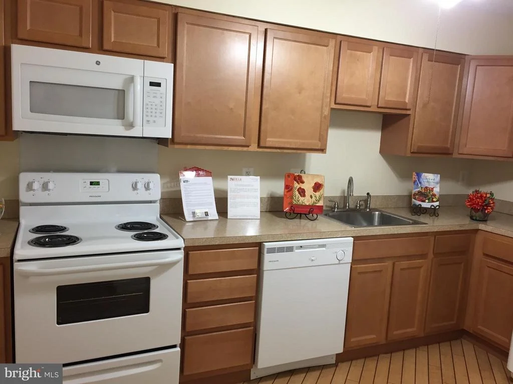 Photo of Unit 3115 at 15115 INTERLACHEN DRIVE