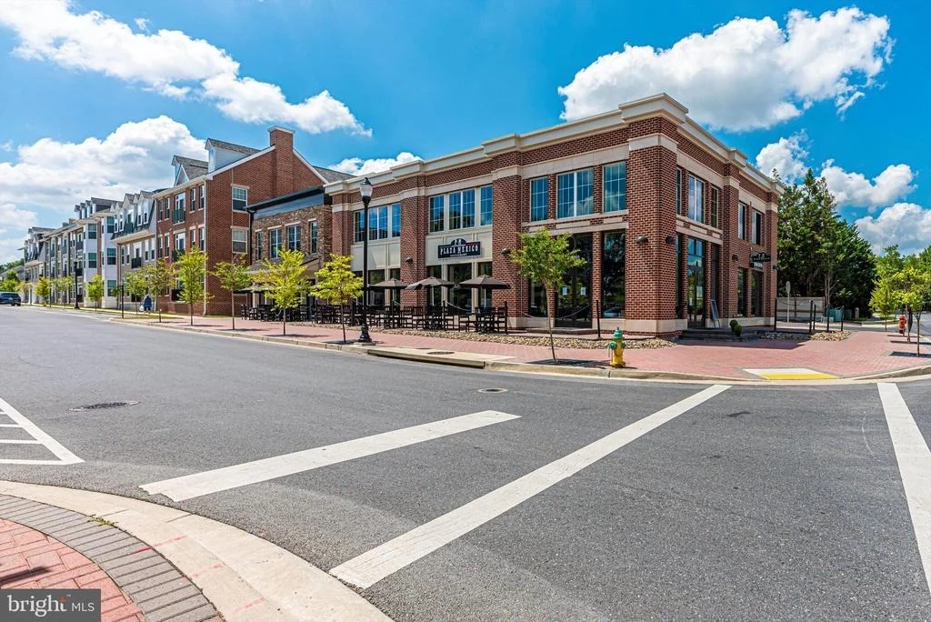Photo of 841 DUNBROOKE COURT