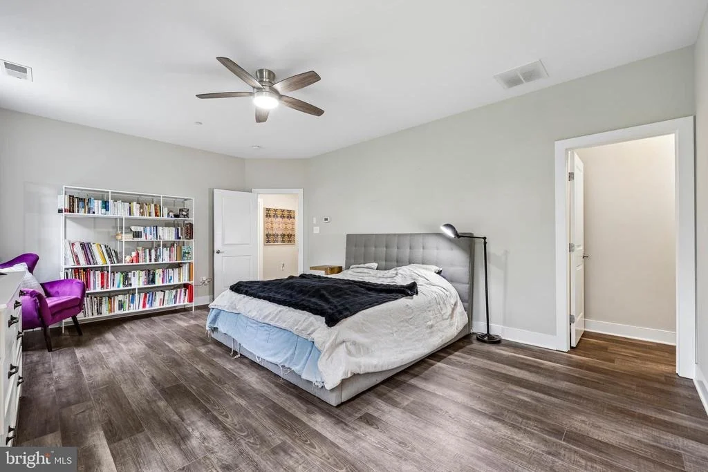 Photo of 1310 HOOK ROAD