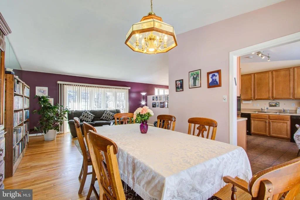 Photo of 606 BURNT MILLS AVENUE