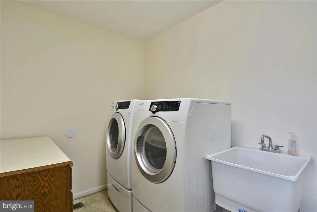 Photo of 2123 CHERRY LEAF LANE