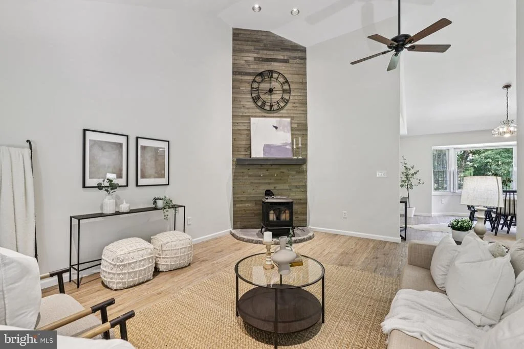 Photo of 7584 CARLIN ROAD