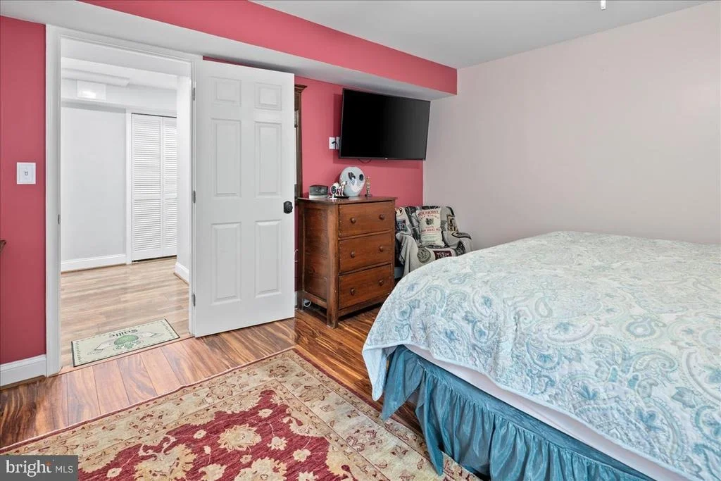 Photo of 9426 MOUNT VERNON CIRCLE