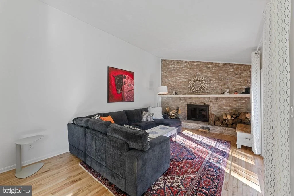 Photo of 6099 RIVER FOREST DRIVE