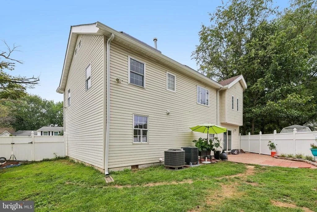 Photo of 19069 STALEYBRIDGE ROAD