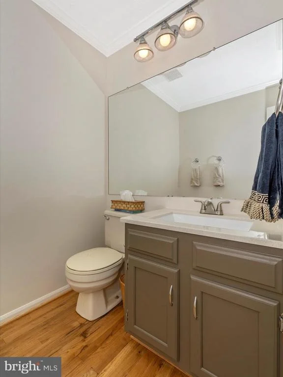 Photo of 112 BOOKHAM LANE