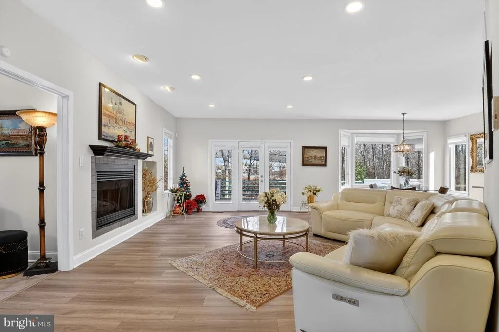 Photo of 11300 WATER POINTE CIRCLE