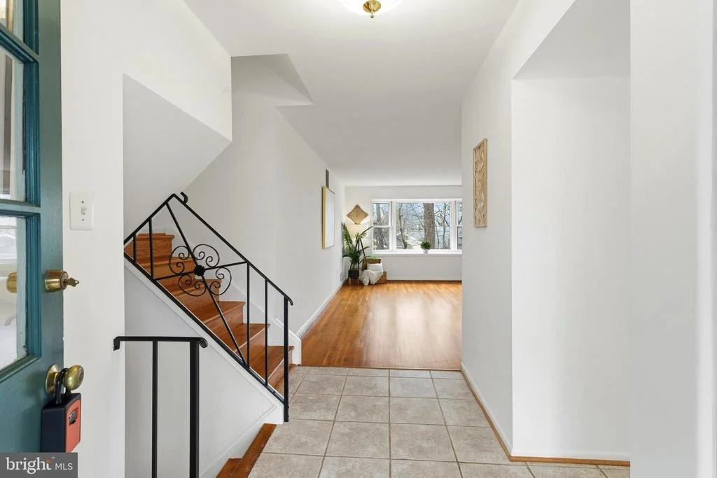 Photo of 11705 DEVILWOOD COURT