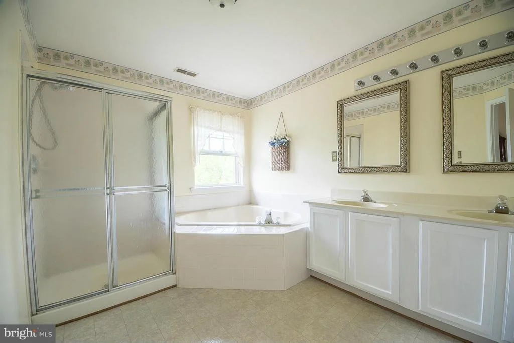 Photo of 4750 BROADVIEW PLACE