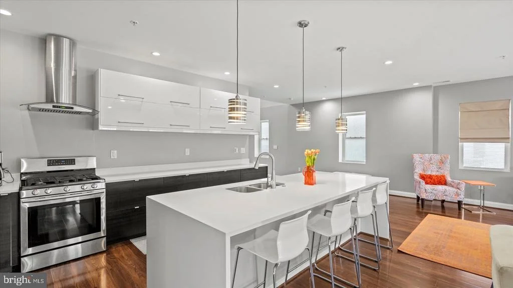 Photo of 3145 BAYBRIAR ROAD