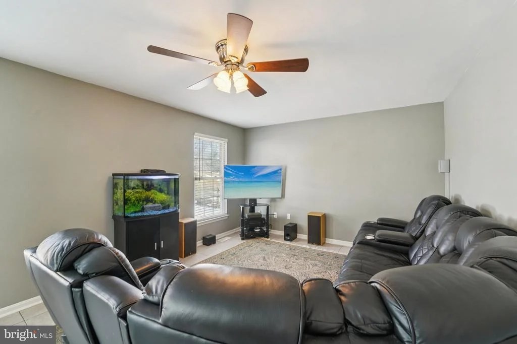Photo of 1005 GULLO ROAD