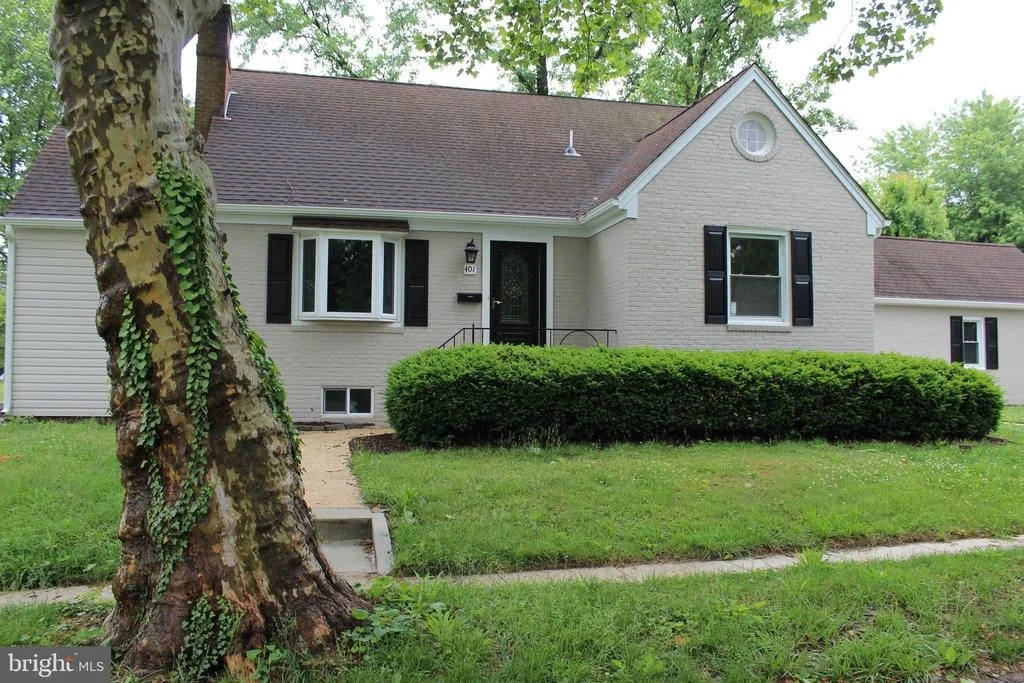 Photo of 401 FOREST VIEW