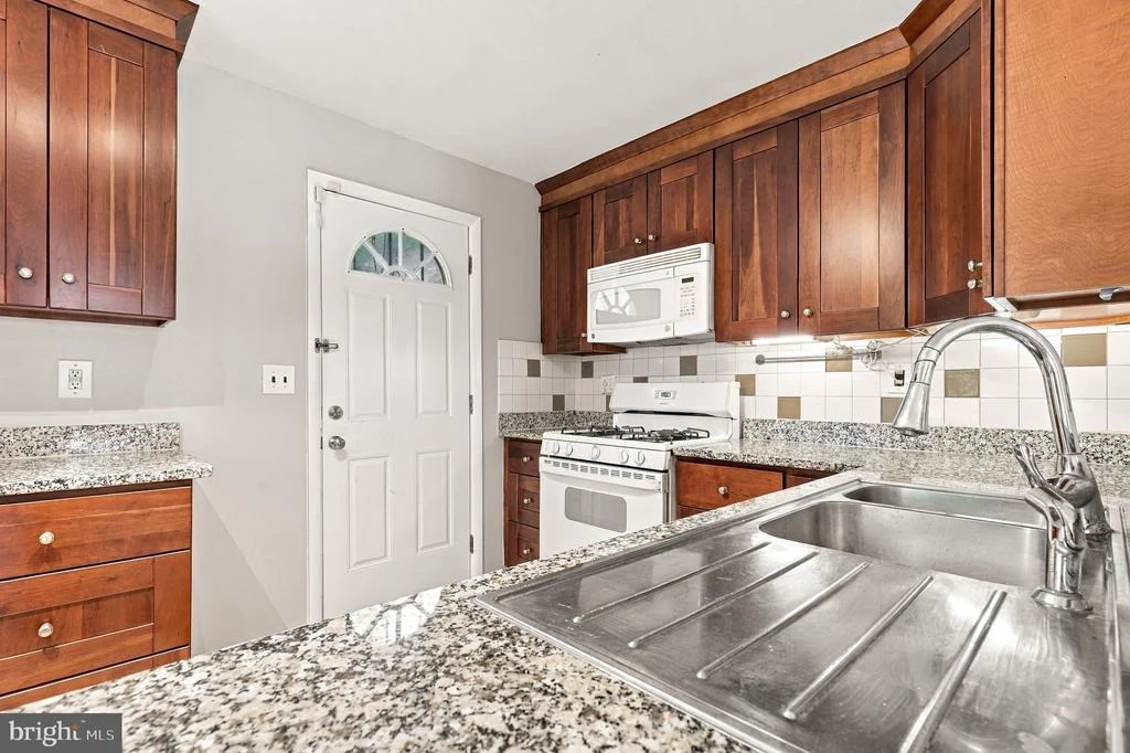 Photo of Unit 4A at 8459 IMPERIAL DRIVE