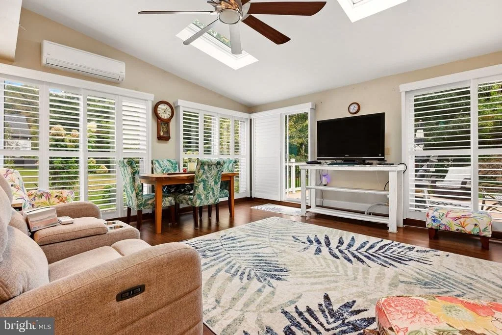 Photo of 18 BUCKINGHAM DRIVE