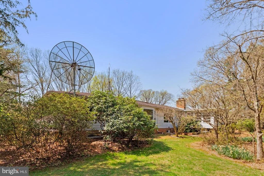 Photo of 17335 DONORA ROAD